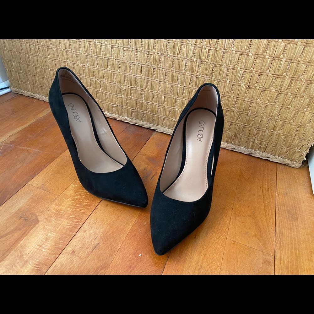 Black Abound Heels